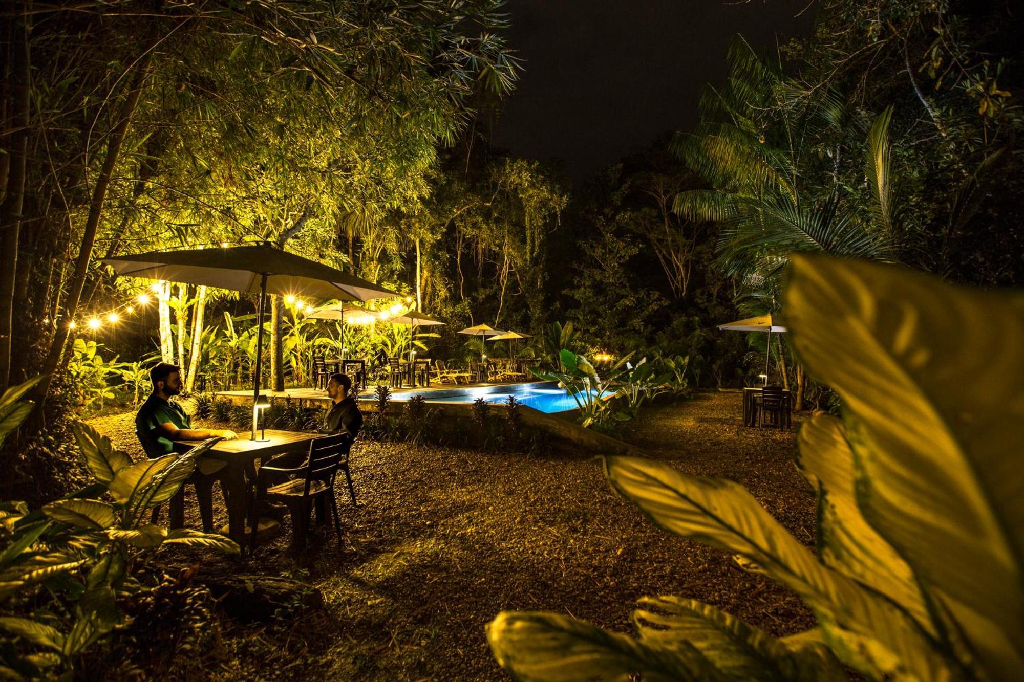 Kapievi Ecovillage Puerto Maldonado Exteriör bild